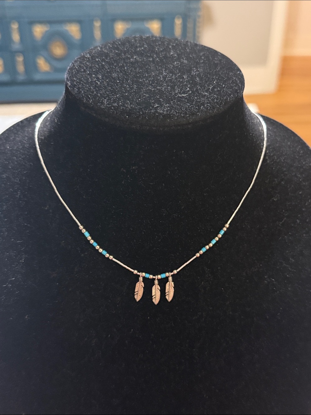 Vintage Southwestern Silver Tone Turquoise Blue Feather Dainty Pendant Necklace